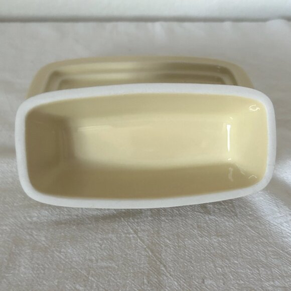 Yellow Fiesta Covered Butter Dish Ceramic Fiestaware Discontinued Color - Picture 3 of 5